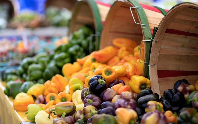 4 Ways To Save Money On A Muscle Building Diet - market produce