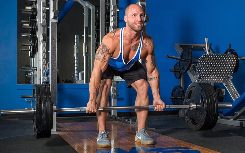 Deadlifting with a mix grip