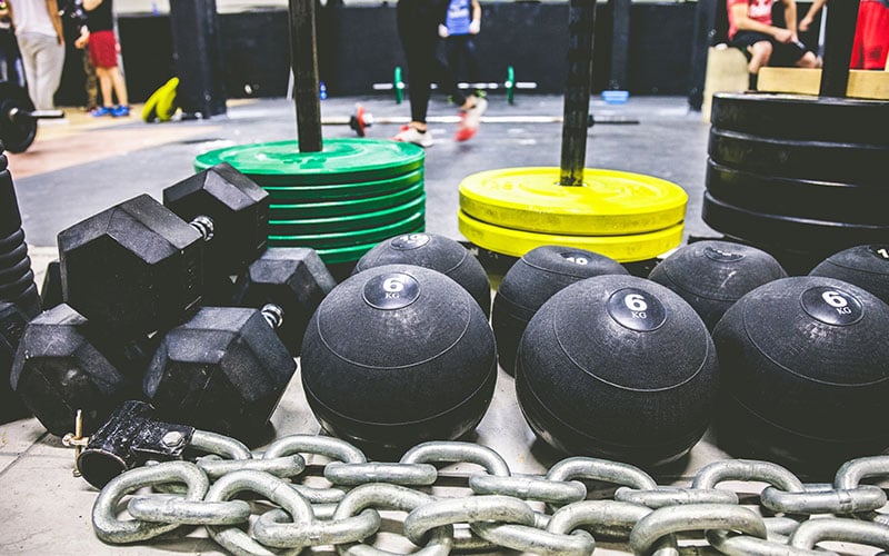 Commercial Gyms: Lots of equipment to choose from