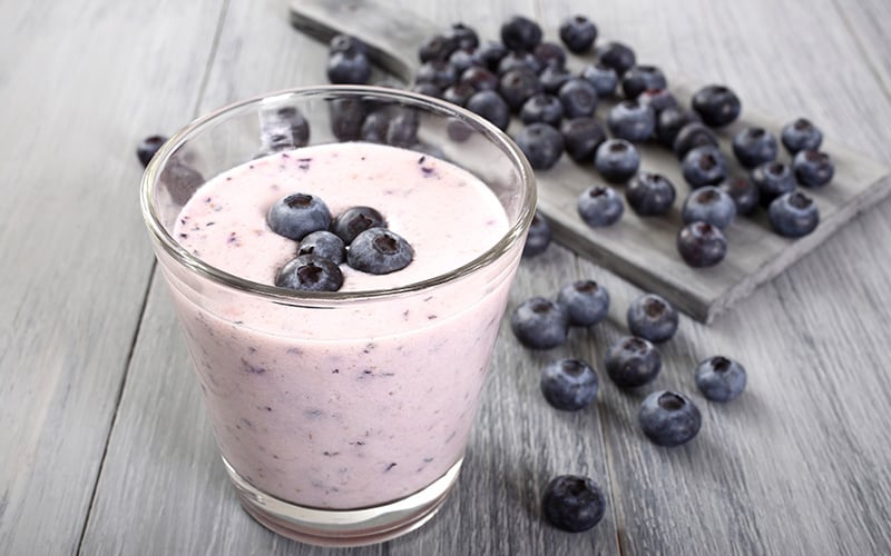 Homemade muscle building pre-workout with blueberries, whey, and greek yogurt