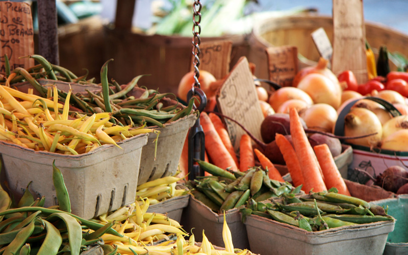 Meal Prep: The Ultimate Guide - Shop at farmers markets for high quality ingredients