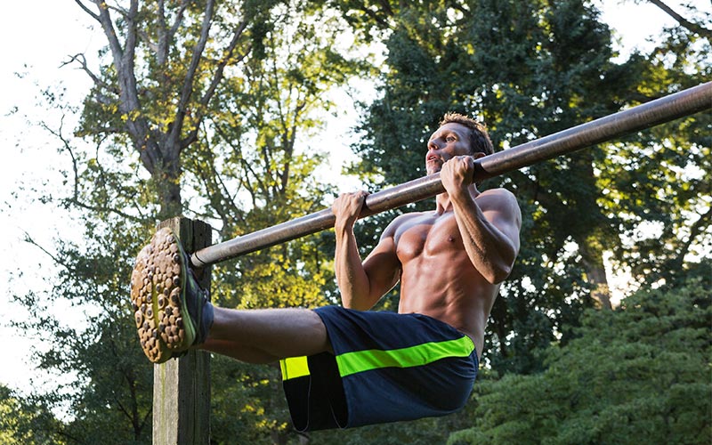 MFT Training: Chin Up Bar Hangs