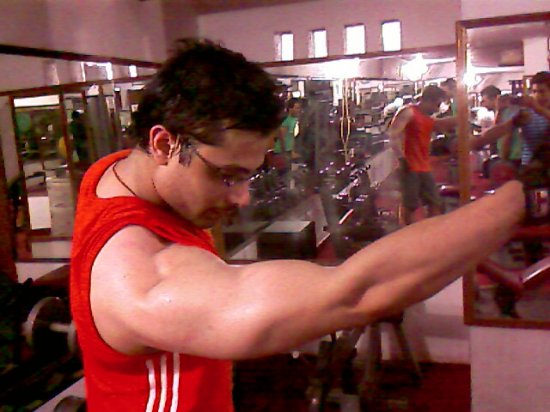 Sameer Khan biceps.